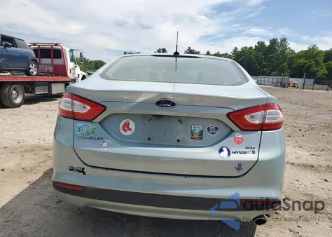 2013 Ford Fusion Se Hybrid z USA, uszkodzony, nr VIN 3FA6P0LU2DR308271